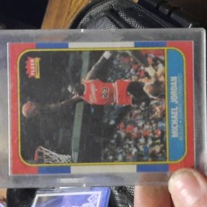 86 Michael Jordan fleer rookie card